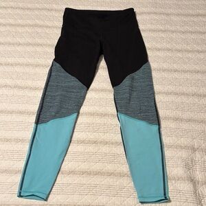 Old Navy Active Black and Turquoise Workout Leggings